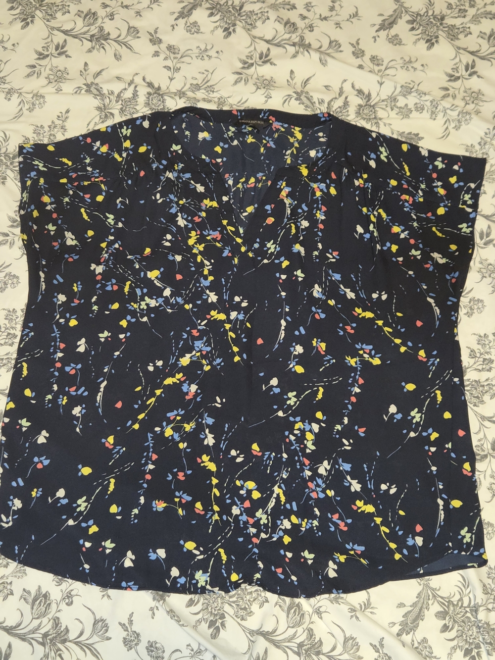 Banana Republic Navy Multicolor Floral V-Neck Blouse